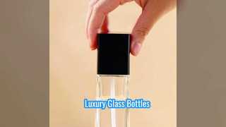 L için Sızdırmaz Sızdırmazlık ve Özelleştirilebilir Tasarımlı Şeffaf Buzlu Cam Kozmetik Şişe Seti